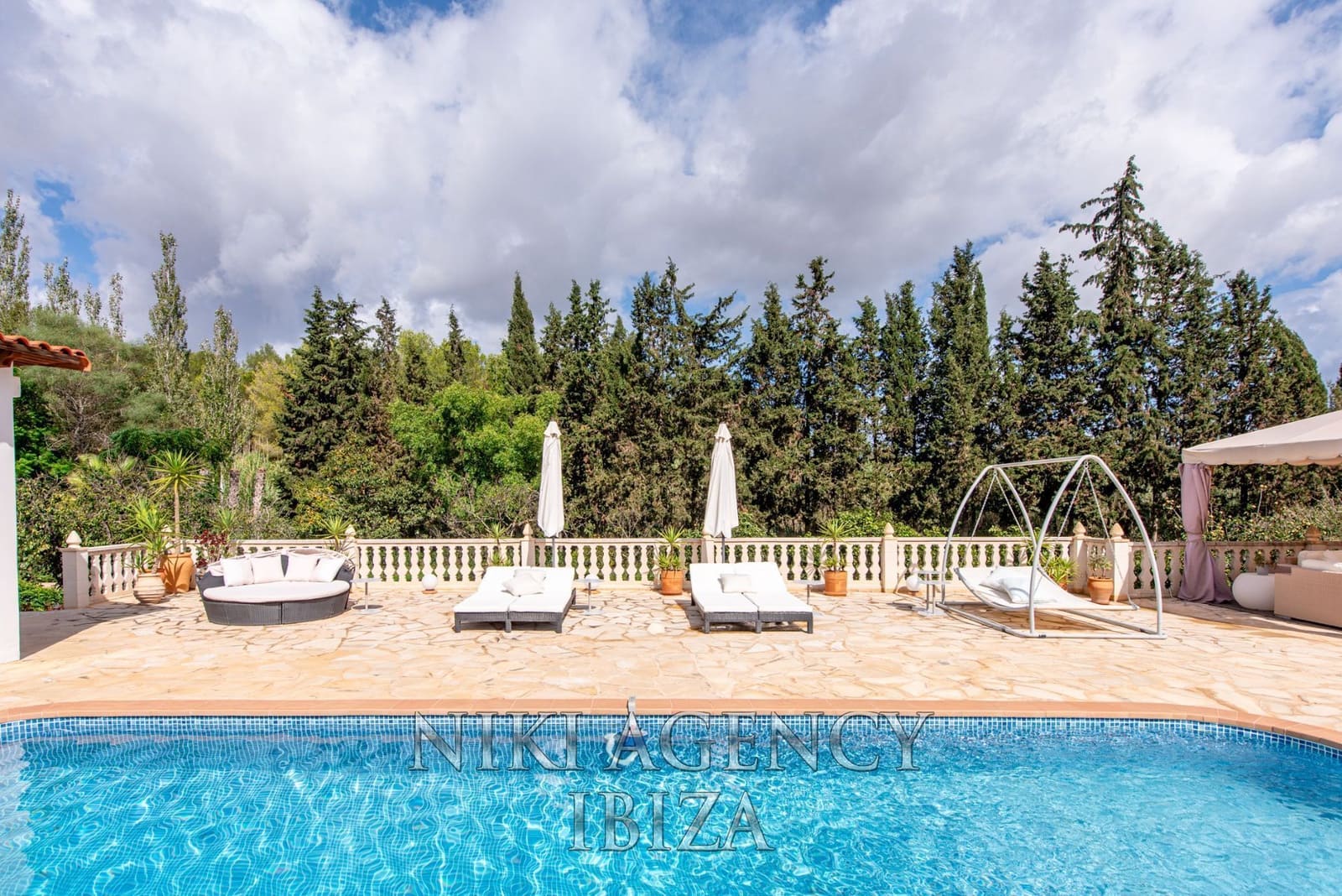 6 soveværelse Finca/Landehus til salg i Sant Llorenc de Balafia med swimmingpool garage - € 2.300.000 (Ref: 9171125)