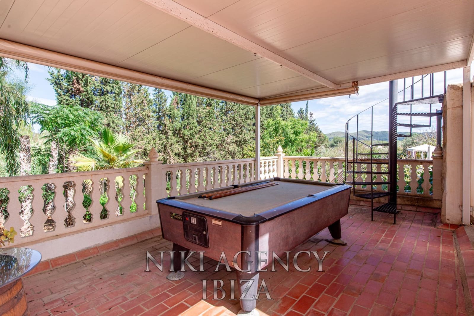 6 soveværelse Finca/Landehus til salg i Sant Llorenc de Balafia med swimmingpool garage - € 2.300.000 (Ref: 9171125)