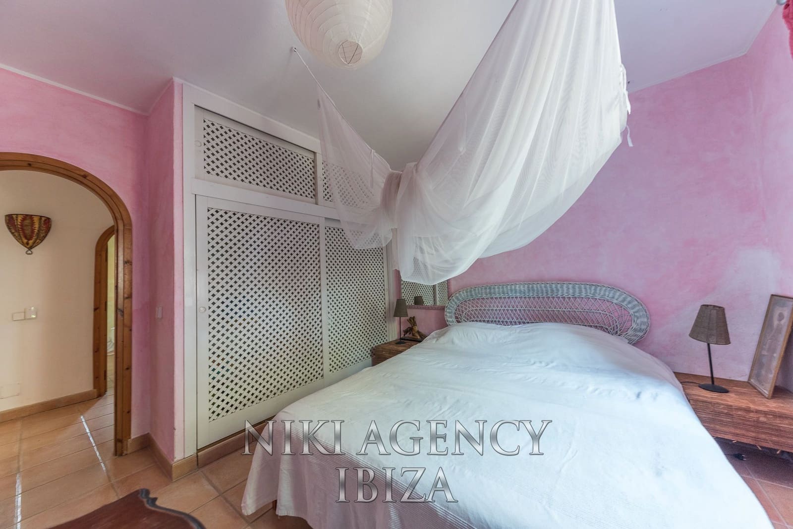 5 soverom Villa til salgs i Es Cubells med svømmebasseng garasje - € 4 500 000 (Ref: 9177641)