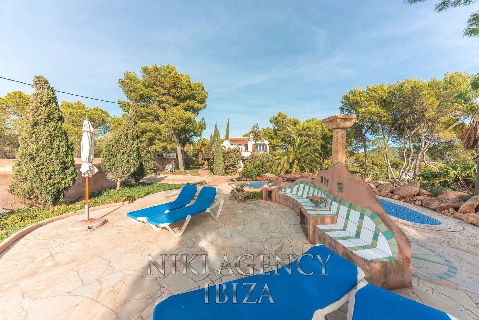 5 soverom Villa til salgs i Es Cubells med svømmebasseng garasje - € 4 500 000 (Ref: 9177641)