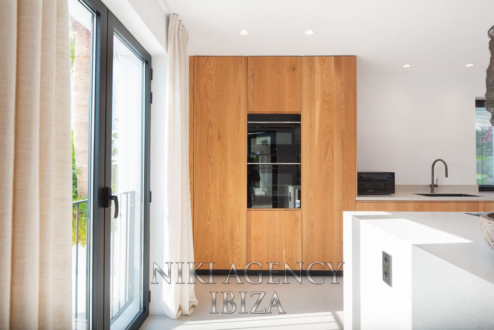 4 bedroom Villa for sale in San Jose / Sant Josep de Sa Talaia with pool garage - € 2,990,000 (Ref: 9209076)