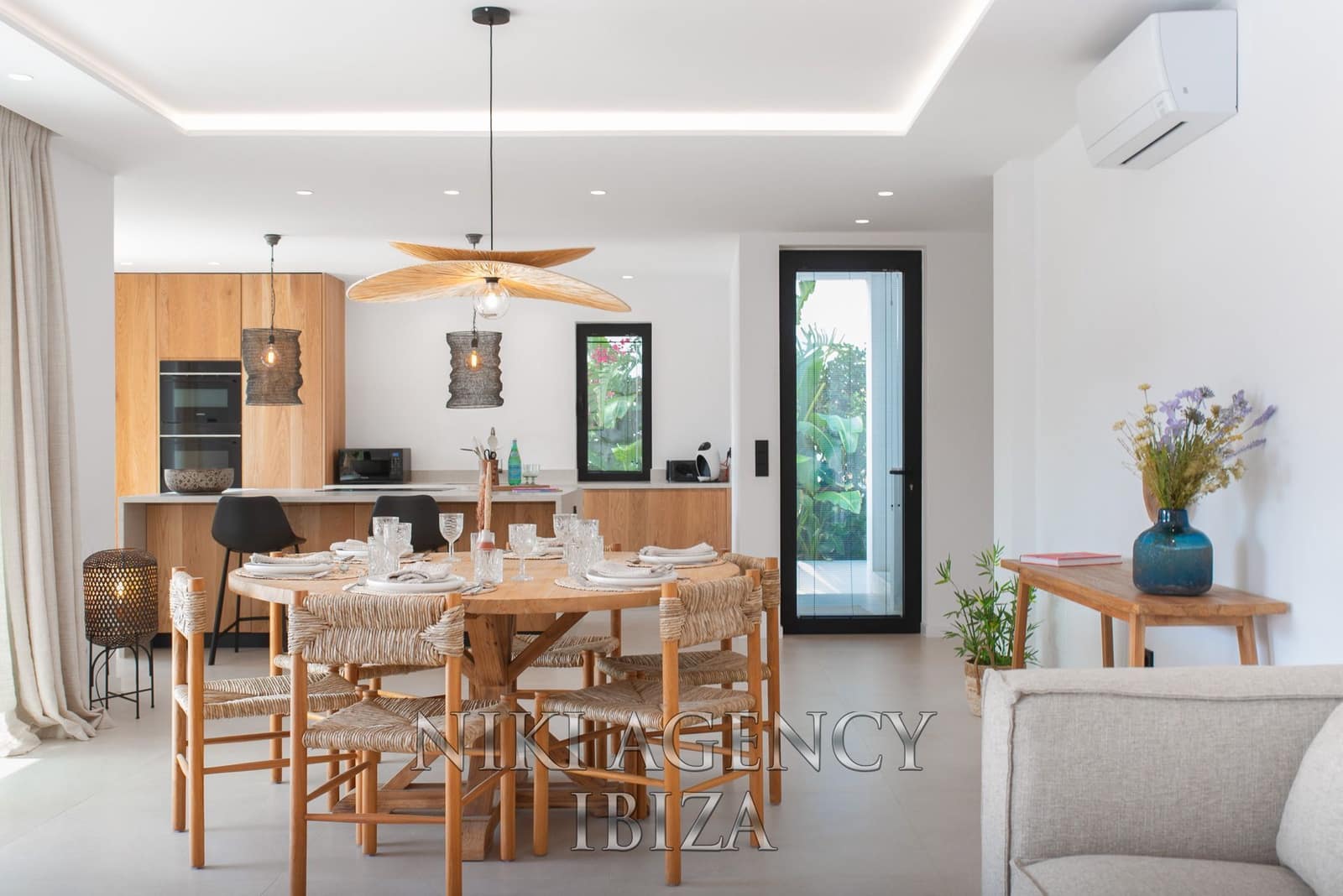 4 bedroom Villa for sale in San Jose / Sant Josep de Sa Talaia with pool garage - € 2,990,000 (Ref: 9209076)