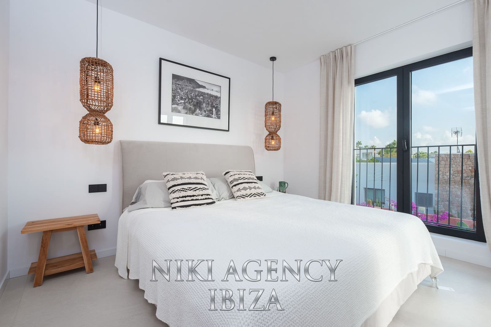 4 bedroom Villa for sale in San Jose / Sant Josep de Sa Talaia with pool garage - € 2,990,000 (Ref: 9209076)