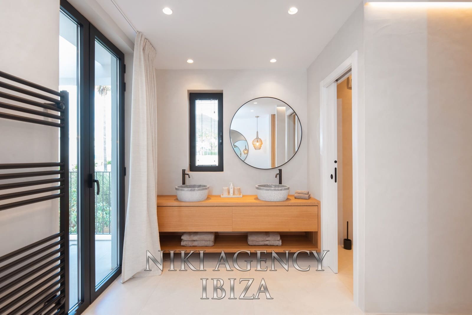 4 bedroom Villa for sale in San Jose / Sant Josep de Sa Talaia with pool garage - € 2,990,000 (Ref: 9209076)