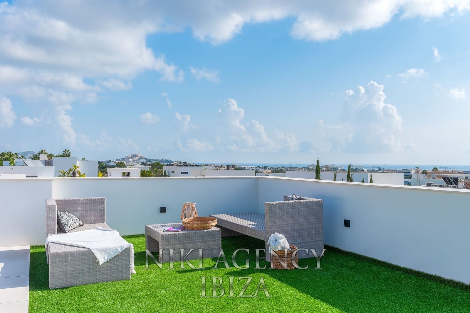 4 bedroom Villa for sale in San Jose / Sant Josep de Sa Talaia with pool garage - € 2,990,000 (Ref: 9209076)