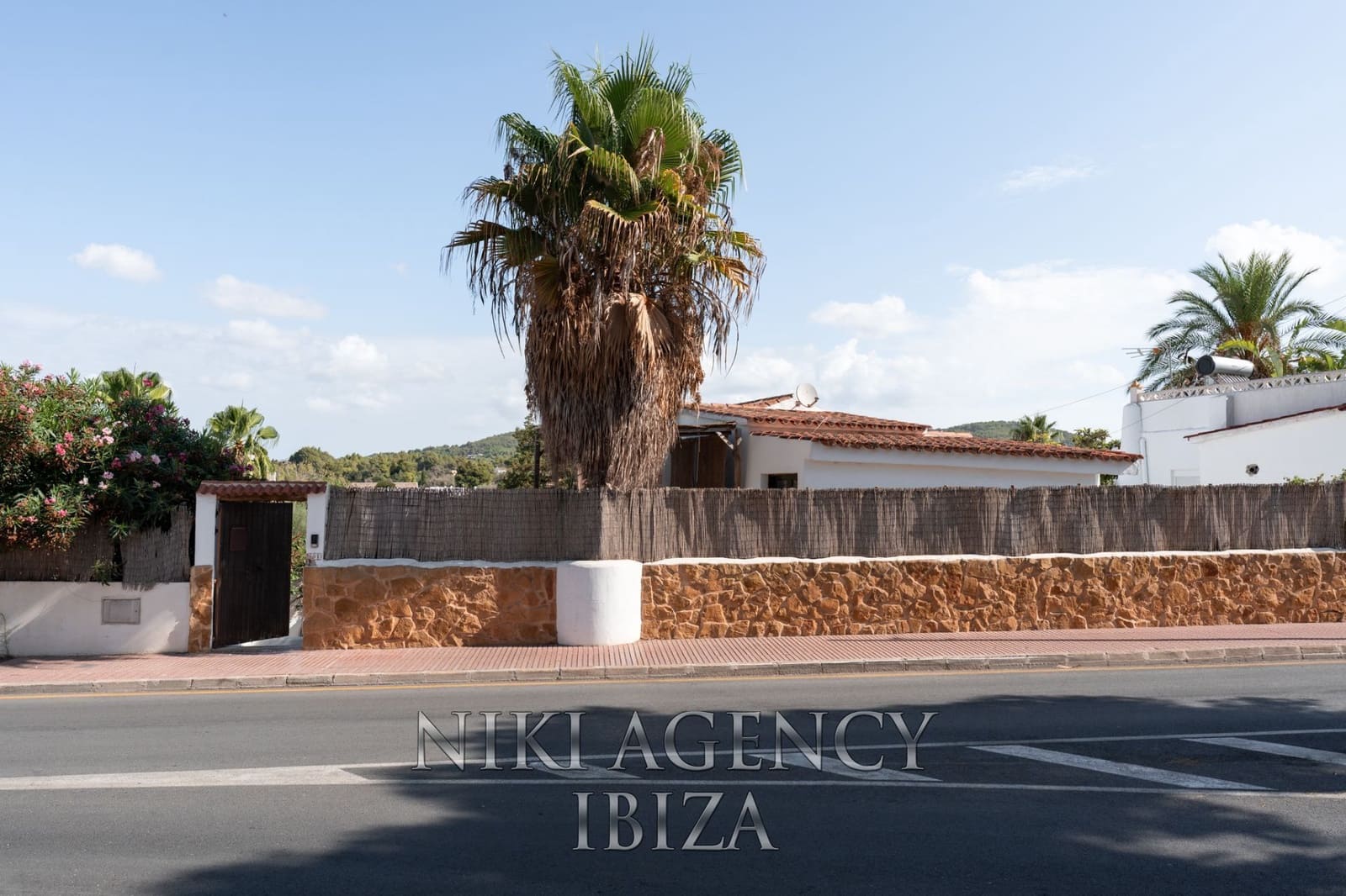 3 quarto Moradia para venda em La Siesta - 799 000 € (Ref: 9242682)