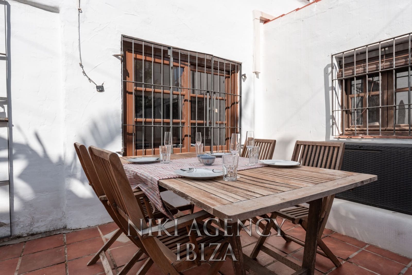3 quarto Moradia para venda em La Siesta - 799 000 € (Ref: 9242682)