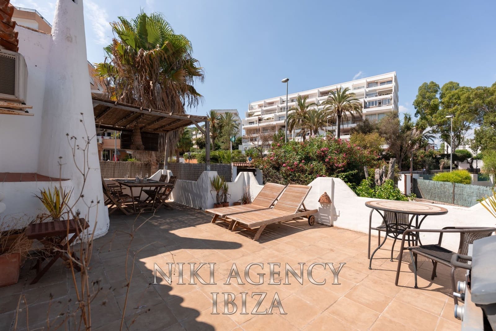 3 quarto Moradia para venda em La Siesta - 799 000 € (Ref: 9242682)