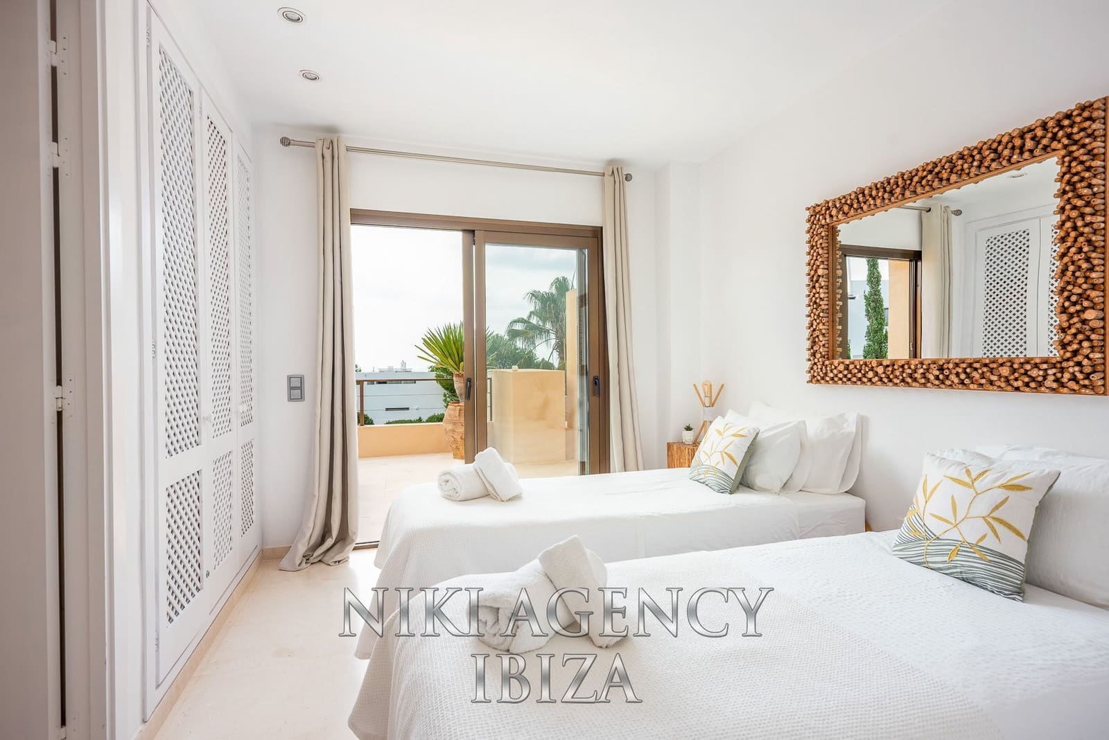 3 soveværelse Villa til salg i Cala Vadella med swimmingpool garage - € 2.350.000 (Ref: 9251843)