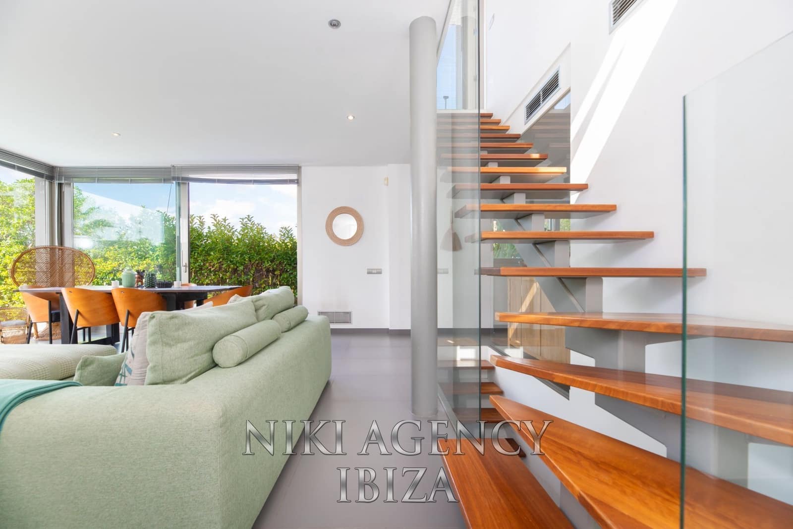 3 soverom Villa til salgs i Nuestra Senora de Jesus med svømmebasseng garasje - € 1 295 000 (Ref: 9410522)