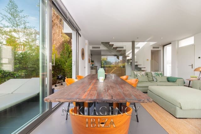 3 soverom Villa til salgs i Nuestra Señora de Jesus, Santa Eulalia / Santa Eularia med svømmebasseng garasje - € 1 295 000 (Ref: 9410522)