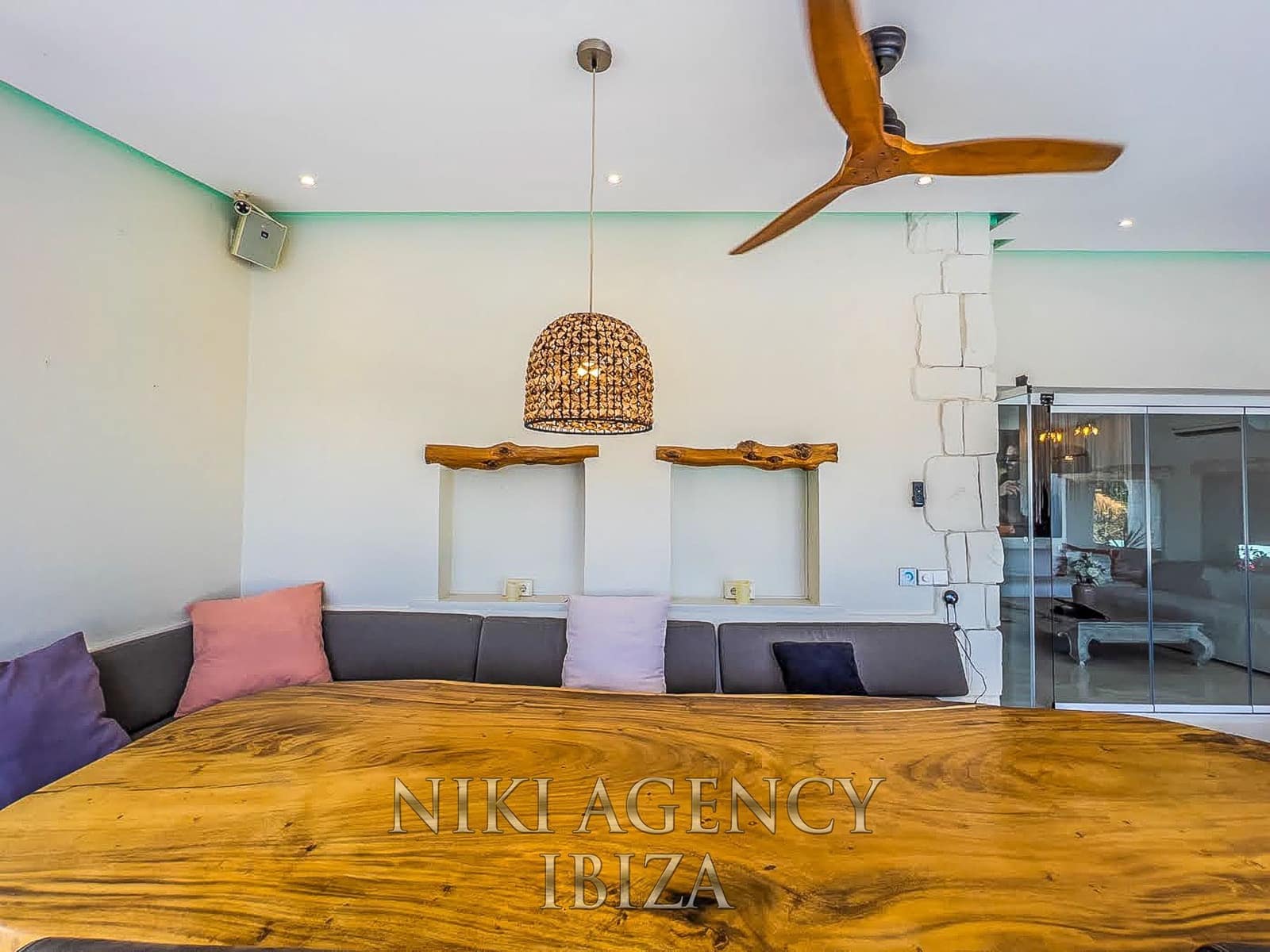 15 bedroom Villa for sale in Santa Eulalia / Santa Eularia with pool garage - € 6,000,000 (Ref: 9488169)