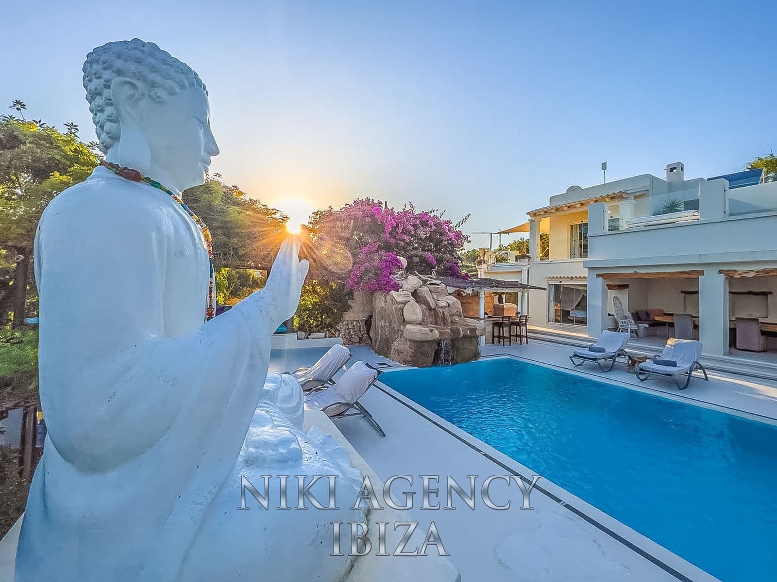 15 bedroom Villa for sale in Santa Eulalia / Santa Eularia with pool garage - € 6,000,000 (Ref: 9488169)