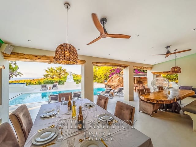 15 soveværelse Villa til salg i Santa Eulalia / Santa Eularia med swimmingpool garage - € 6.000.000 (Ref: 9488169)