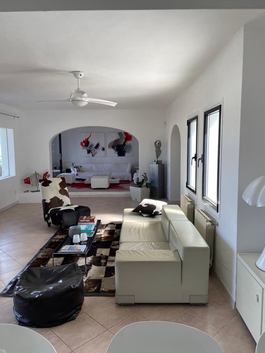 4 bedroom Villa for sale in Cala Tarida with pool garage - € 1,700,000 (Ref: 9499633)