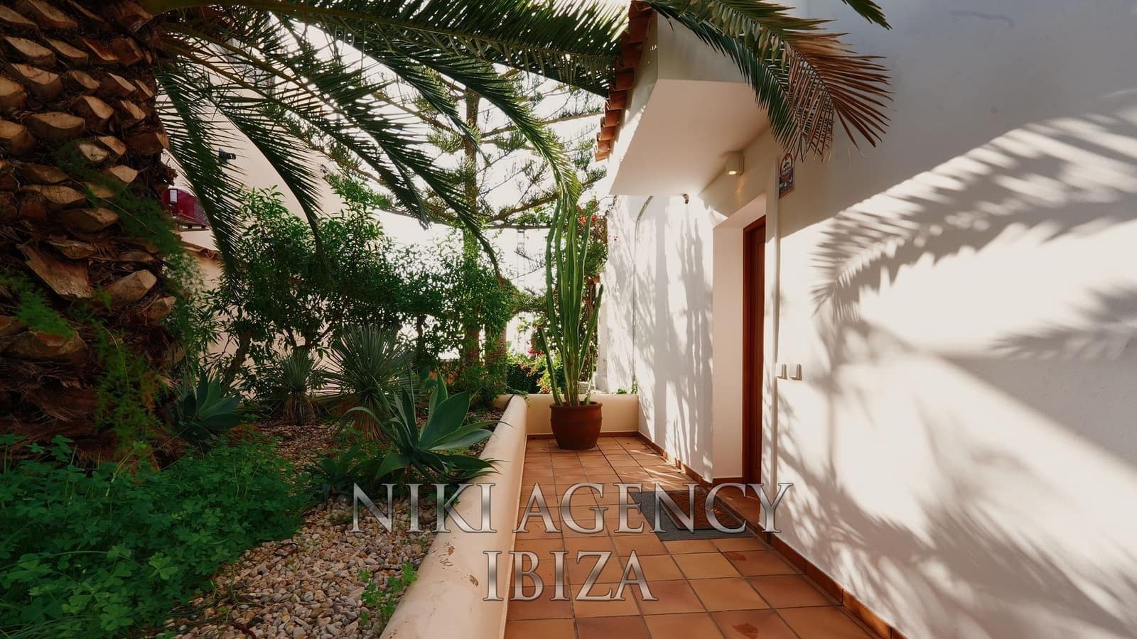3 bedroom Villa for sale in Santa Eulalia / Santa Eularia with pool - € 1,850,000 (Ref: 9540756)