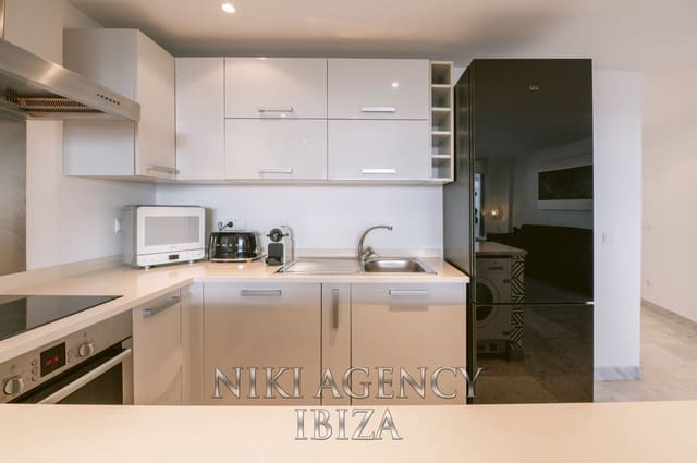 2 Zimmer Apartment zu verkaufen in Ibiza / Eivissa Stadt mit Pool Garage - 1.490.000 € (Ref: 9540757)