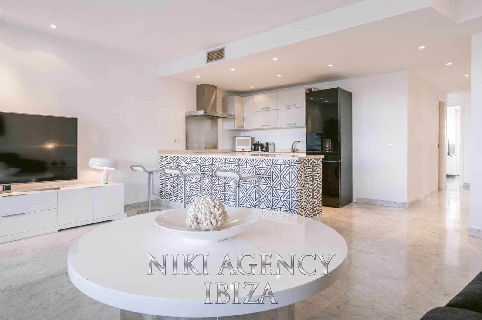 2 Zimmer Apartment zu verkaufen in Ibiza / Eivissa Stadt mit Pool Garage - 1.490.000 € (Ref: 9540757)
