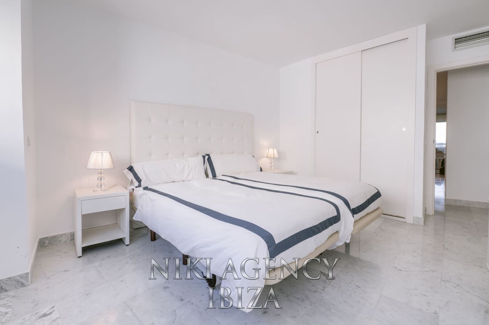 2 Zimmer Apartment zu verkaufen in Ibiza / Eivissa Stadt mit Pool Garage - 1.490.000 € (Ref: 9540757)