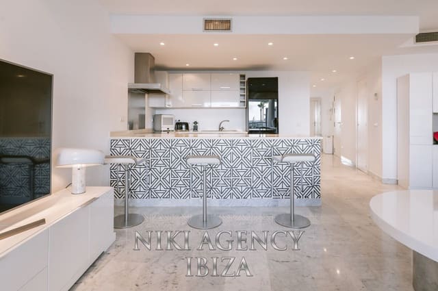 2 Zimmer Apartment zu verkaufen in Ibiza / Eivissa Stadt mit Pool Garage - 1.490.000 € (Ref: 9540757)