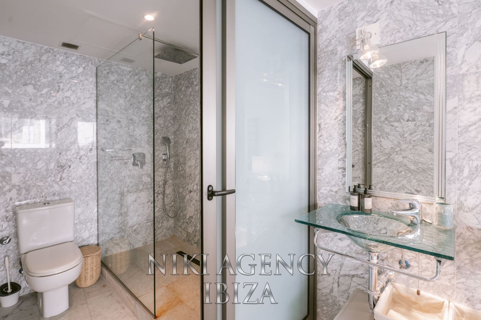 2 Zimmer Apartment zu verkaufen in Ibiza / Eivissa Stadt mit Pool Garage - 1.490.000 € (Ref: 9540757)