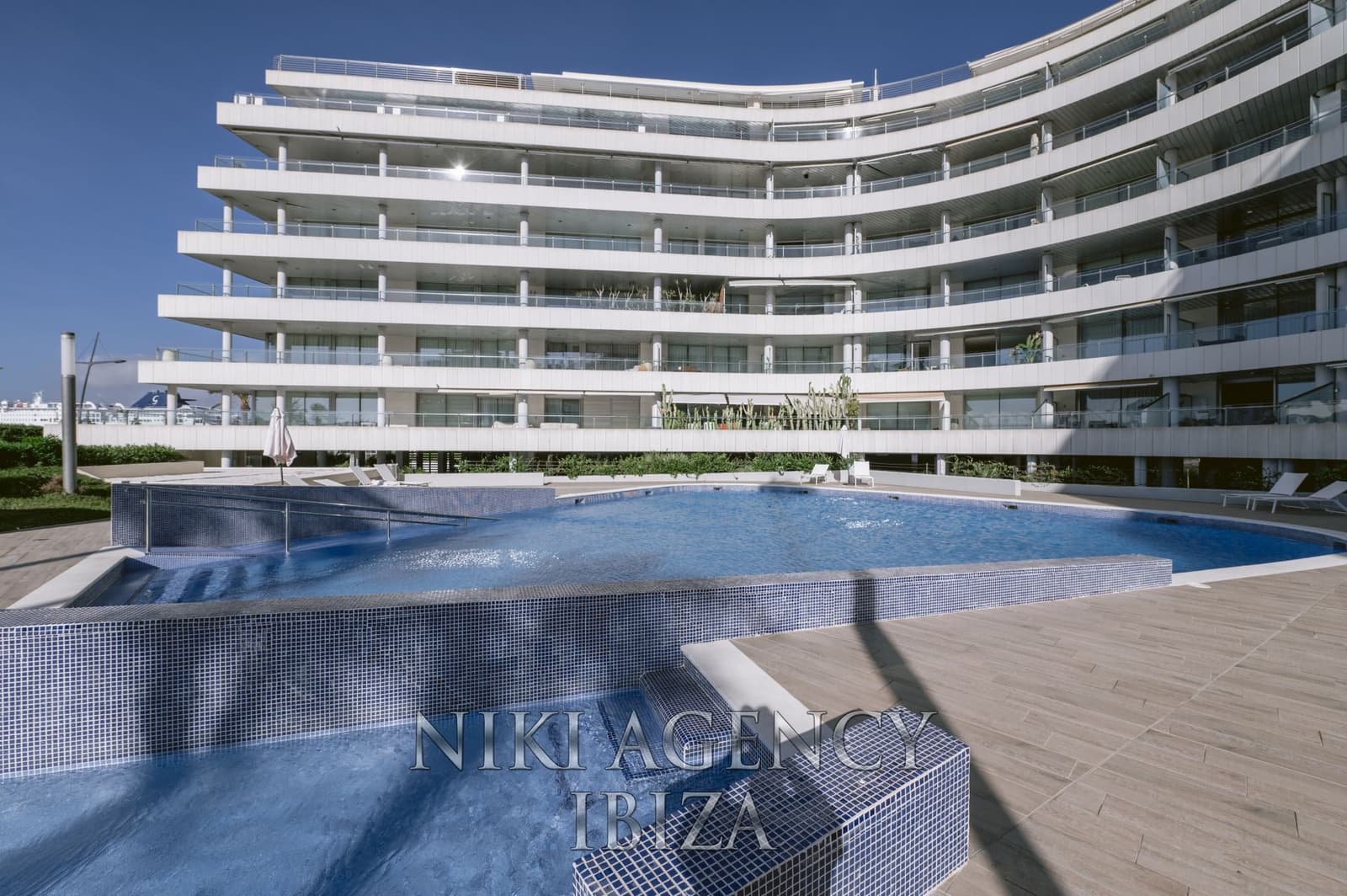 2 Zimmer Apartment zu verkaufen in Ibiza / Eivissa Stadt mit Pool Garage - 1.490.000 € (Ref: 9540757)