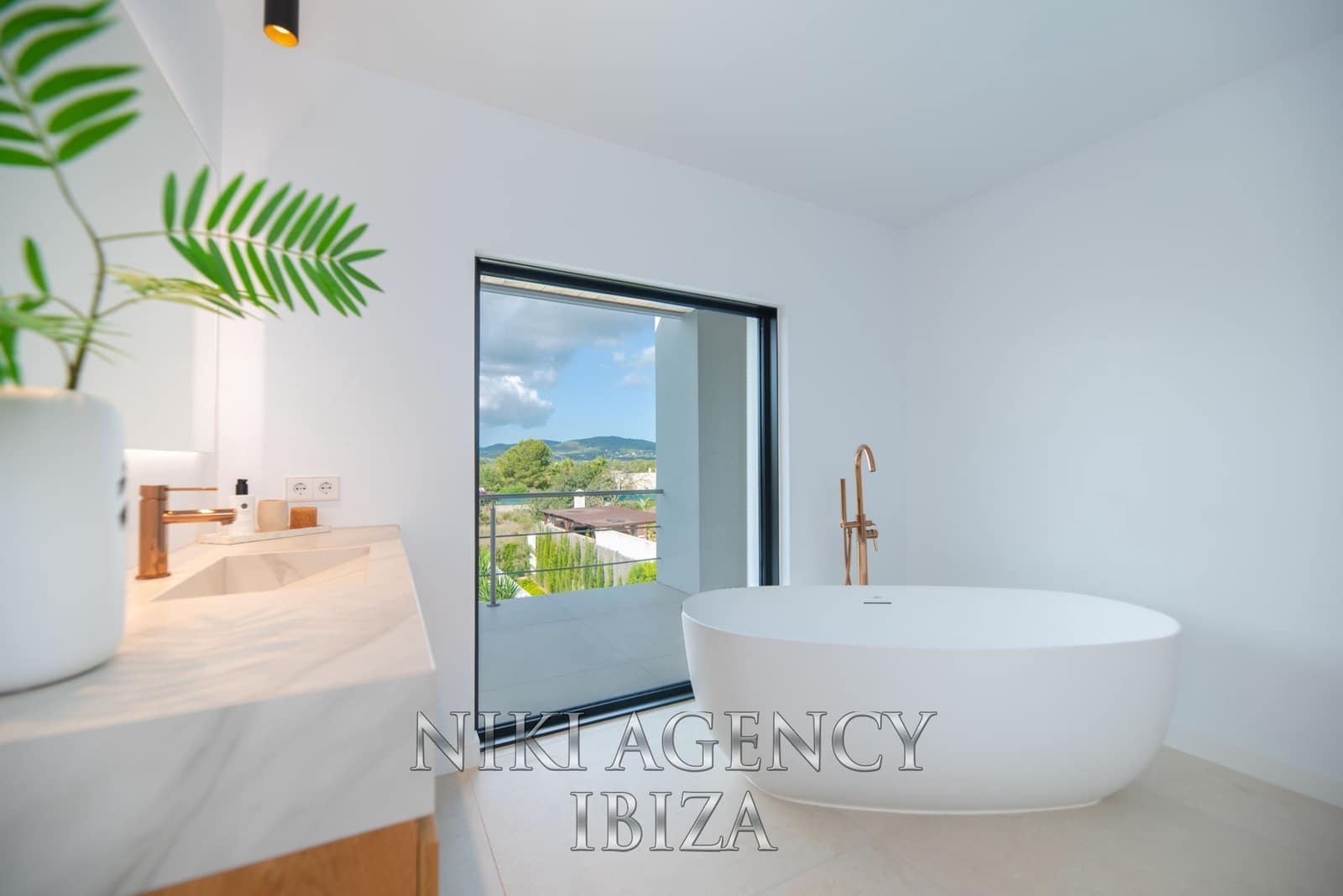 5 sovrum Villa till salu i Santa Eulalia / Santa Eularia med pool garage - 3 250 000 € (Ref: 9547525)