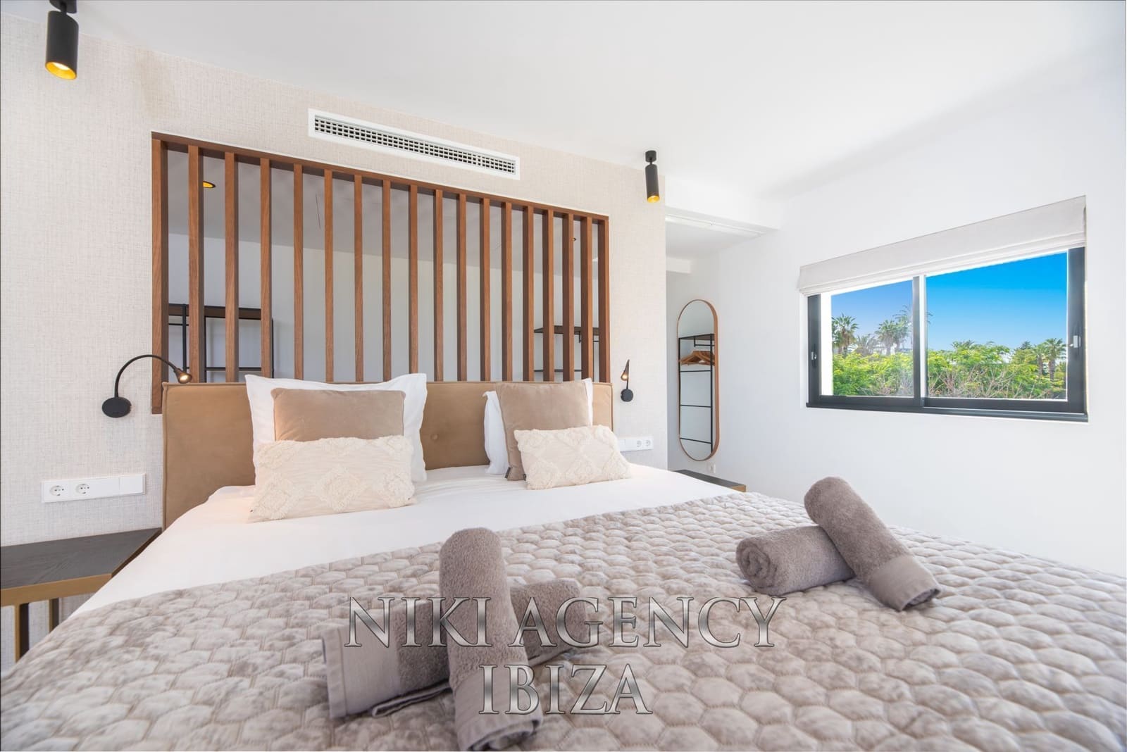 5 sovrum Villa till salu i Santa Eulalia / Santa Eularia med pool garage - 3 250 000 € (Ref: 9547525)