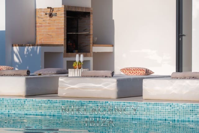 5 sovrum Villa till salu i Santa Eulalia / Santa Eularia med pool garage - 3 250 000 € (Ref: 9547525)