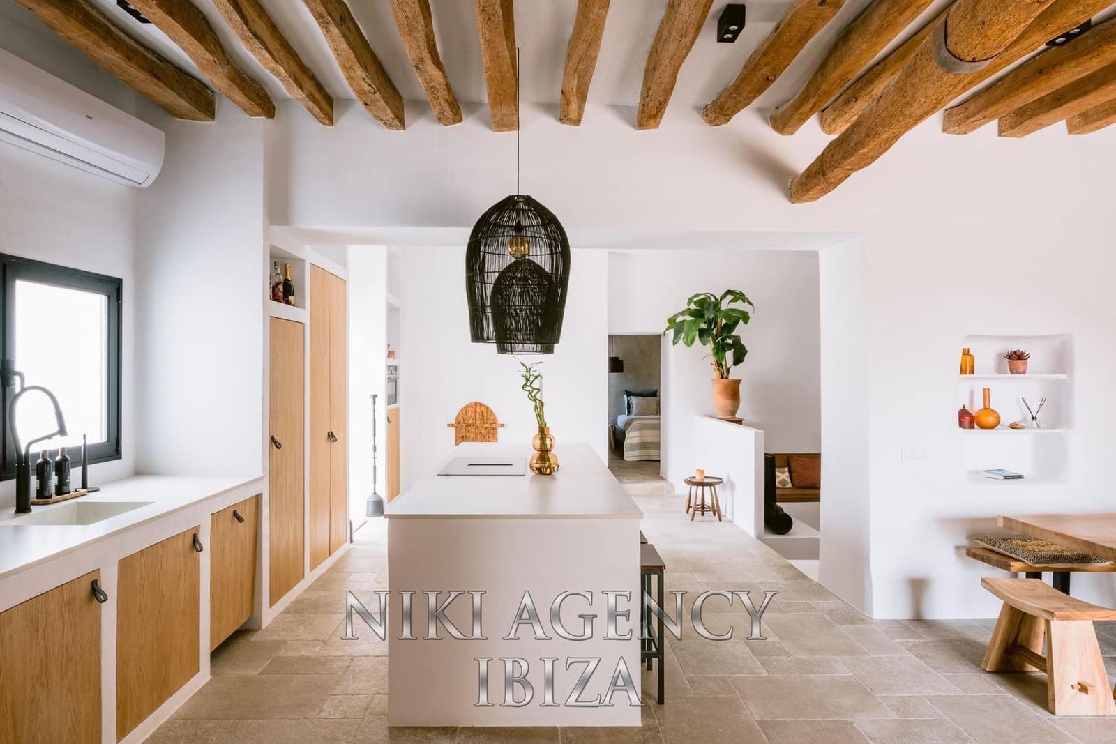 Chalet de 7 habitaciones en San Jose / Sant Josep de Sa Talaia en venta con piscina garaje - 3.950.000 € (Ref: 9550598)