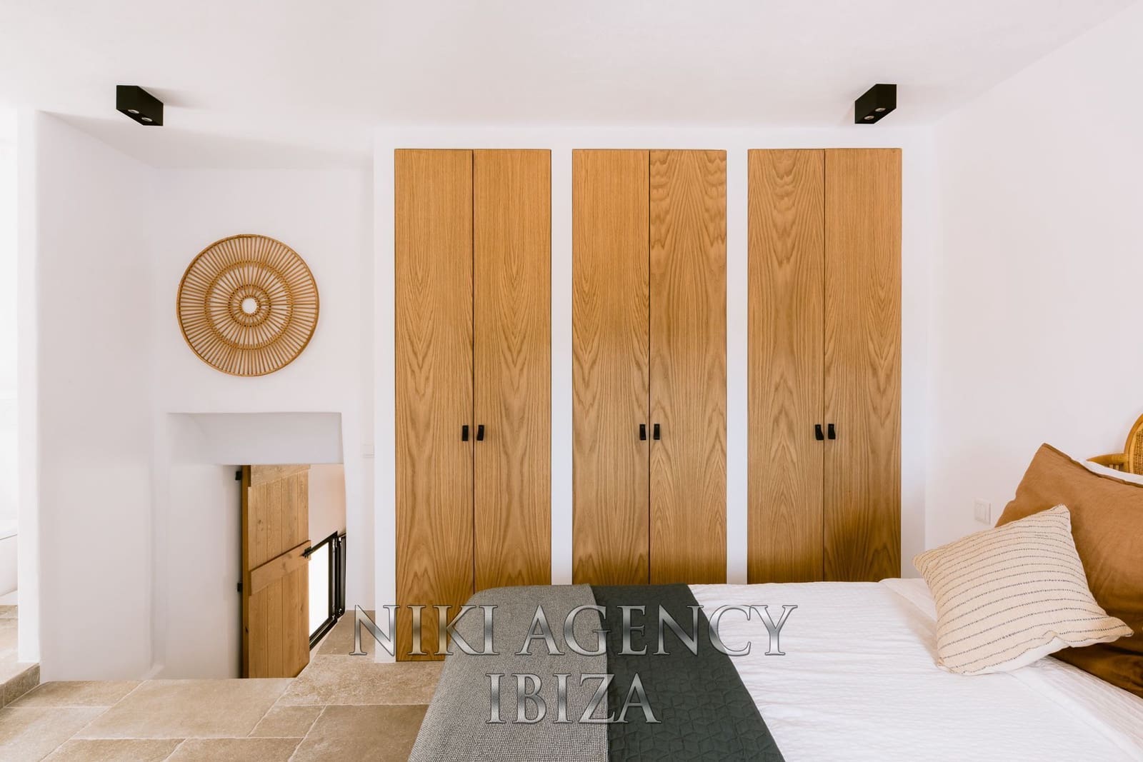 Chalet de 7 habitaciones en San Jose / Sant Josep de Sa Talaia en venta con piscina garaje - 3.950.000 € (Ref: 9550598)