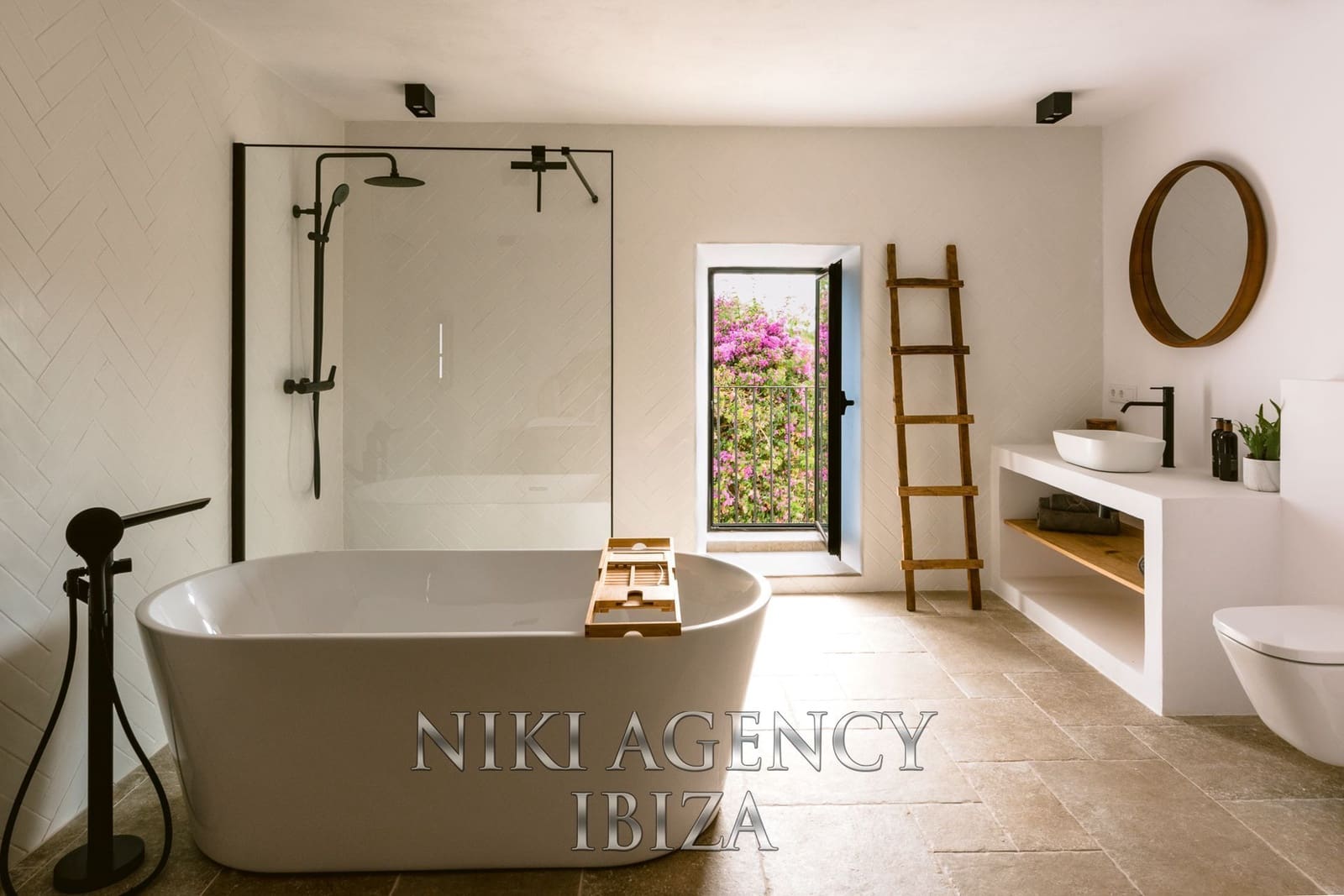 Chalet de 7 habitaciones en San Jose / Sant Josep de Sa Talaia en venta con piscina garaje - 3.950.000 € (Ref: 9550598)