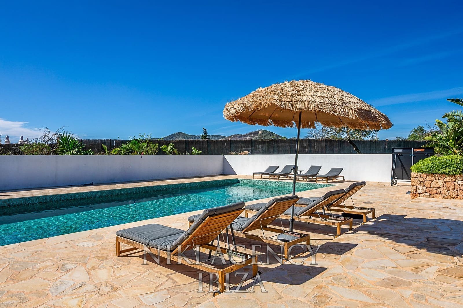 Chalet de 7 habitaciones en San Jose / Sant Josep de Sa Talaia en venta con piscina garaje - 3.950.000 € (Ref: 9550598)