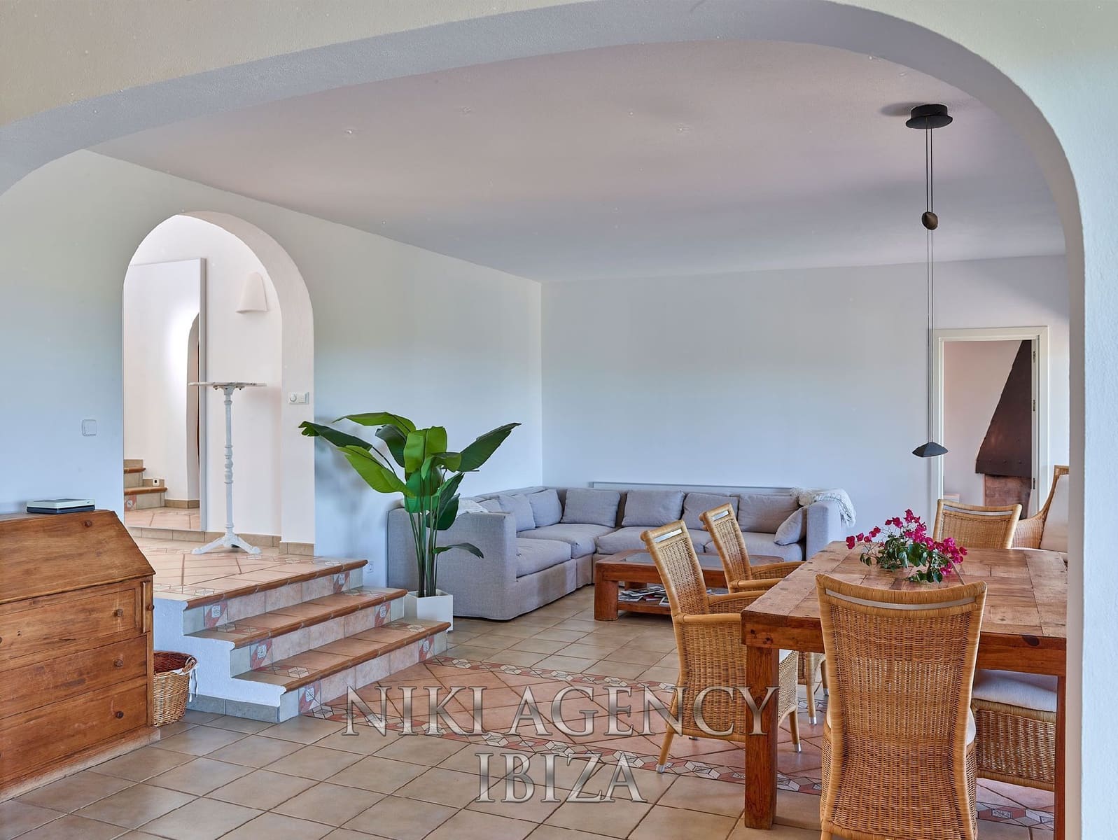 4 bedroom Villa for sale in San Jose / Sant Josep de Sa Talaia with pool garage - € 2,490,000 (Ref: 9610798)