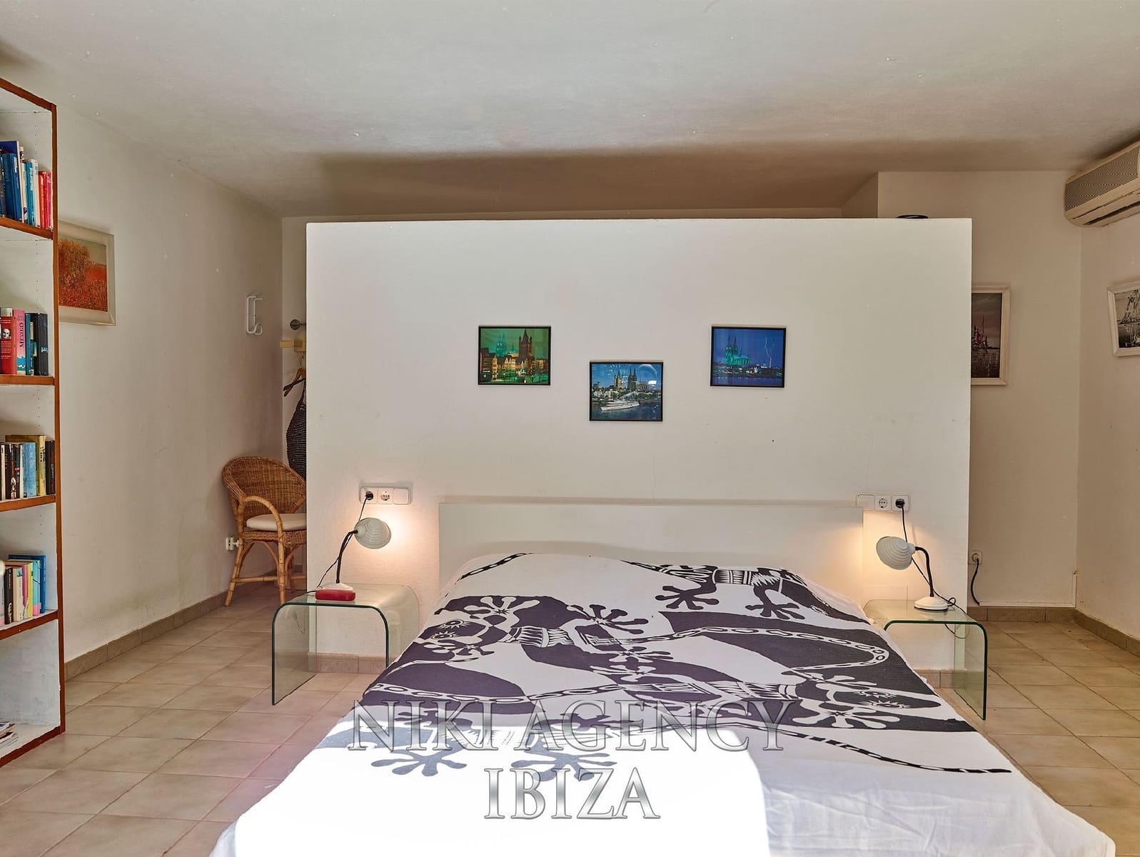 4 bedroom Villa for sale in San Jose / Sant Josep de Sa Talaia with pool garage - € 2,490,000 (Ref: 9610798)