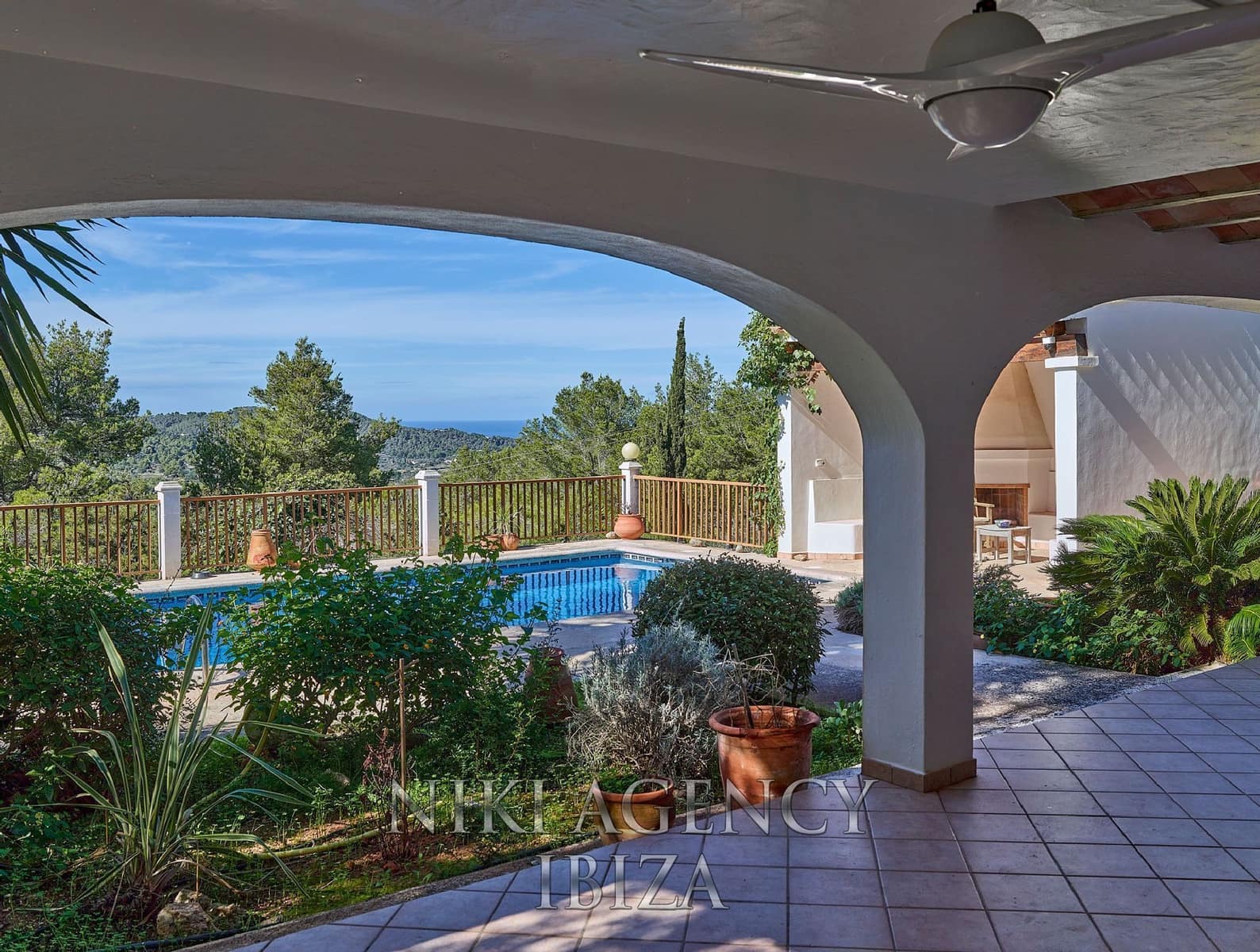 4 bedroom Villa for sale in San Jose / Sant Josep de Sa Talaia with pool garage - € 2,490,000 (Ref: 9610798)