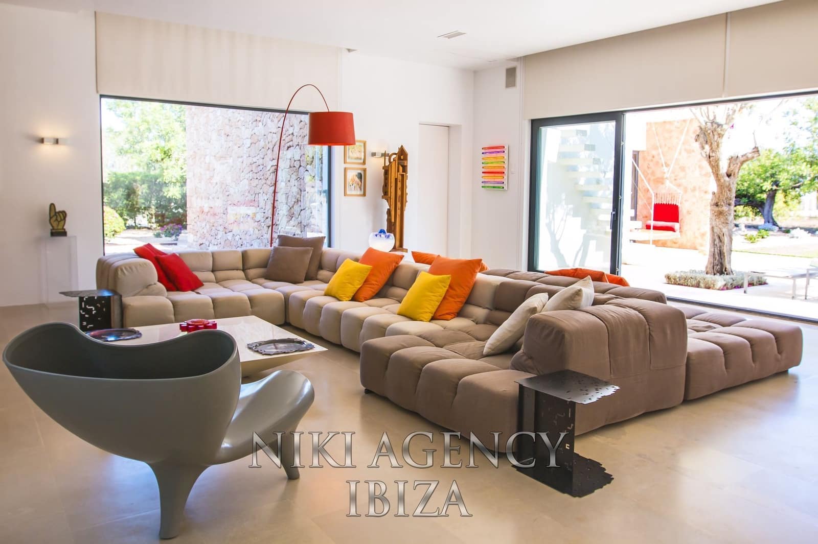 4 bedroom Villa for sale in Sant Rafael de Sa Creu with pool garage - € 4,395,000 (Ref: 9765023)