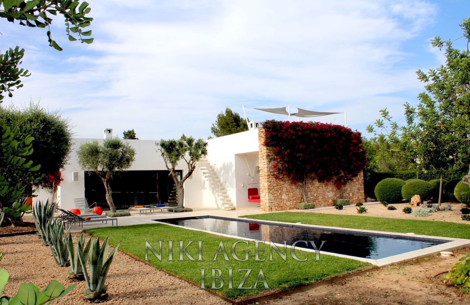 4 bedroom Villa for sale in Sant Rafael de Sa Creu with pool garage - € 4,395,000 (Ref: 9765023)