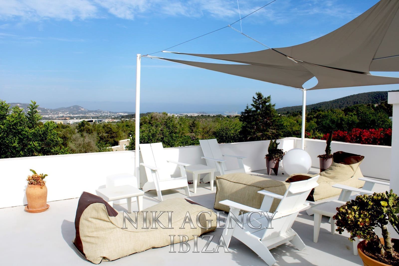 4 bedroom Villa for sale in Sant Rafael de Sa Creu with pool garage - € 4,395,000 (Ref: 9765023)