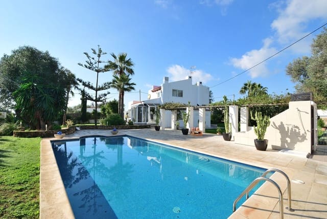 4 soveværelse Villa til salg i San Jose / Sant Josep de Sa Talaia med swimmingpool garage - € 1.990.000 (Ref: 9807641)