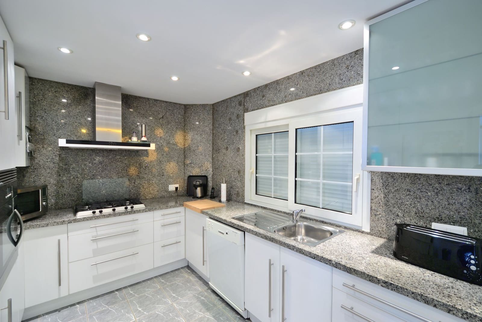 4 soveværelse Villa til salg i San Jose / Sant Josep de Sa Talaia med swimmingpool garage - € 1.990.000 (Ref: 9807641)