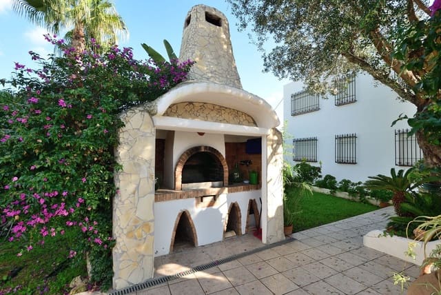 4 soveværelse Villa til salg i San Jose / Sant Josep de Sa Talaia med swimmingpool garage - € 1.990.000 (Ref: 9807641)