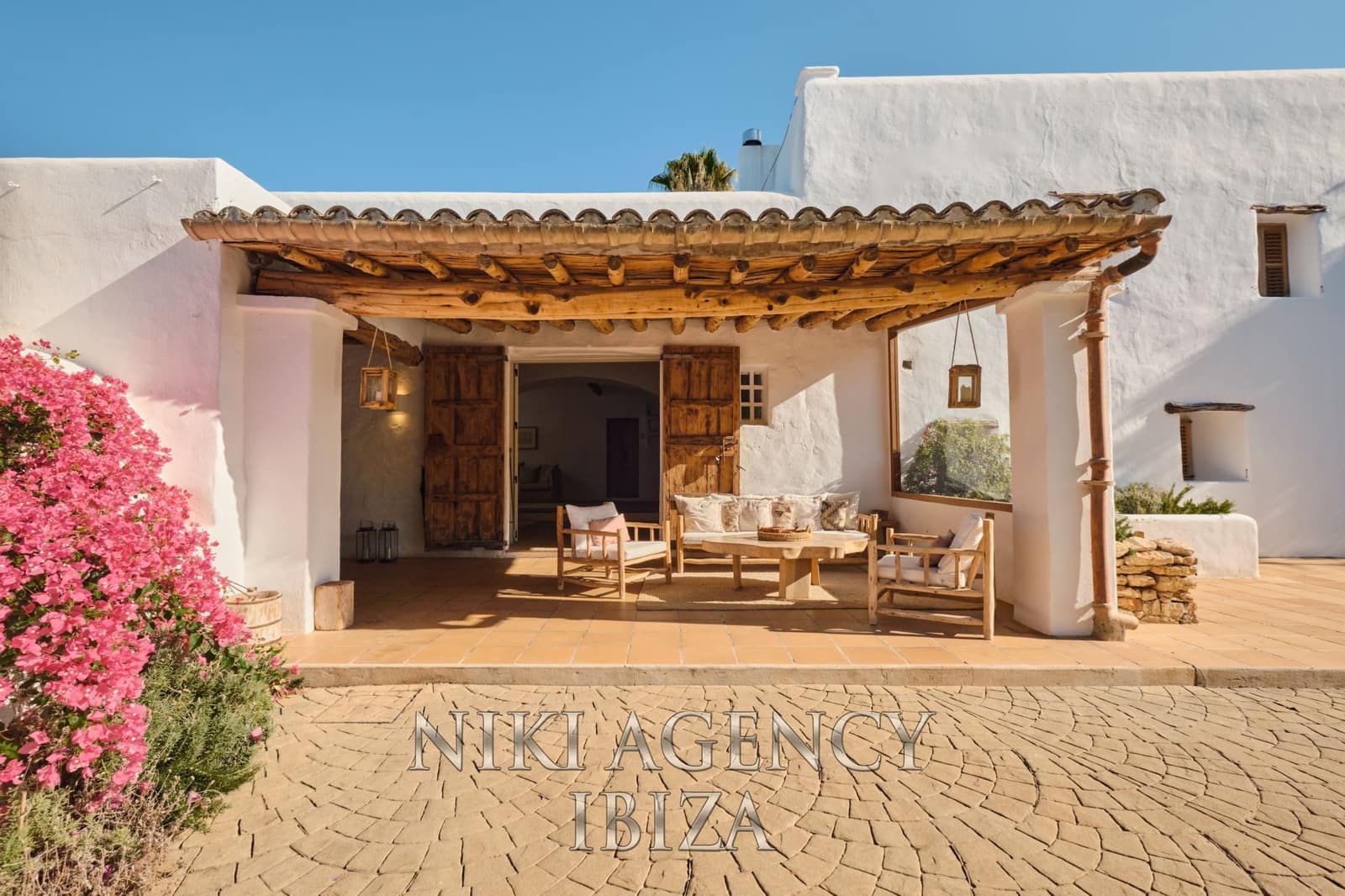 8 soverom Villa til salgs i Puig de'n Valls med svømmebasseng garasje - € 6 450 000 (Ref: 9811203)