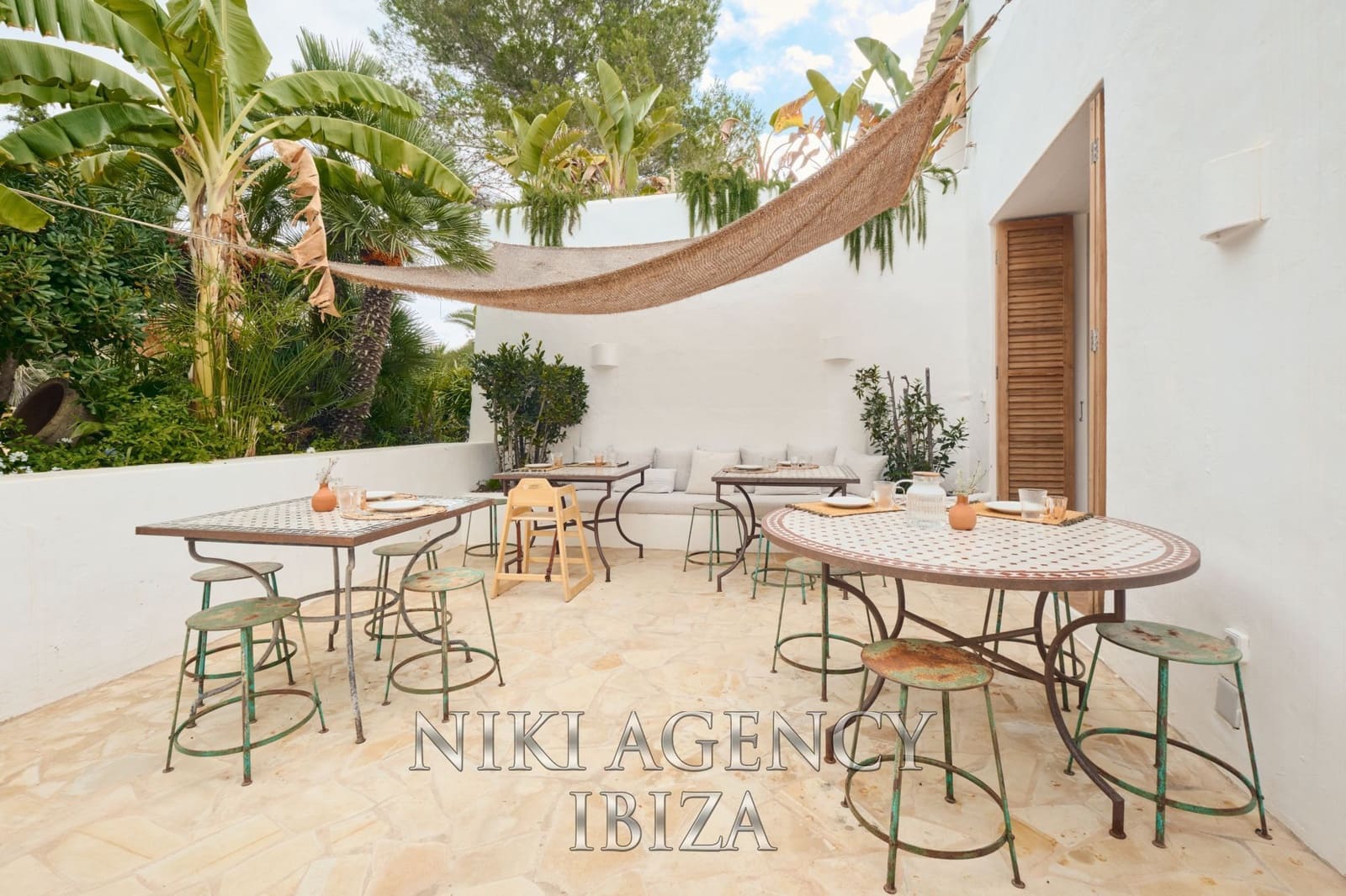 8 soverom Villa til salgs i Puig de'n Valls med svømmebasseng garasje - € 6 450 000 (Ref: 9811203)