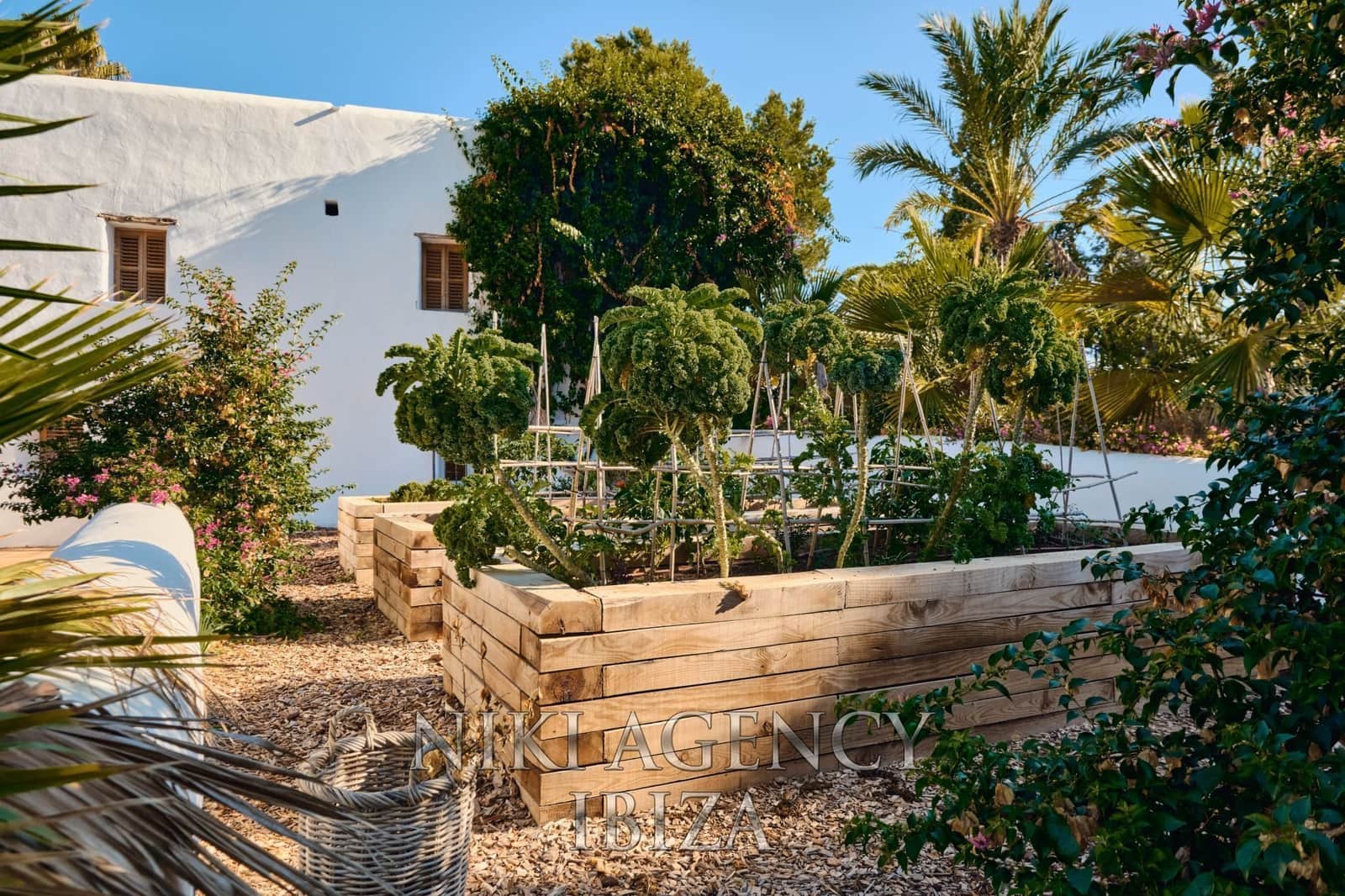8 soverom Villa til salgs i Puig de'n Valls med svømmebasseng garasje - € 6 450 000 (Ref: 9811203)