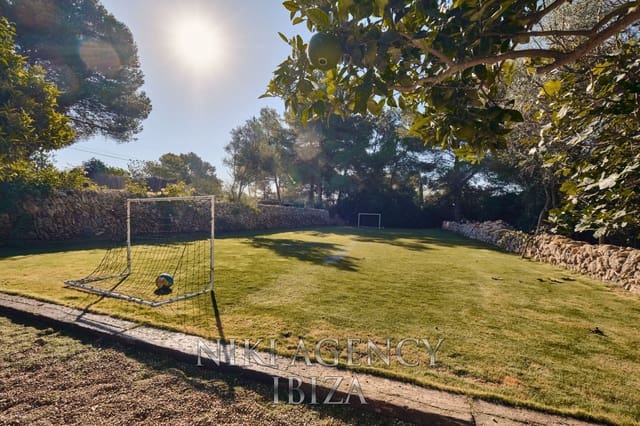 8 soverom Villa til salgs i Puig de'n Valls, Santa Eulalia / Santa Eularia med svømmebasseng garasje - € 6 450 000 (Ref: 9811203)