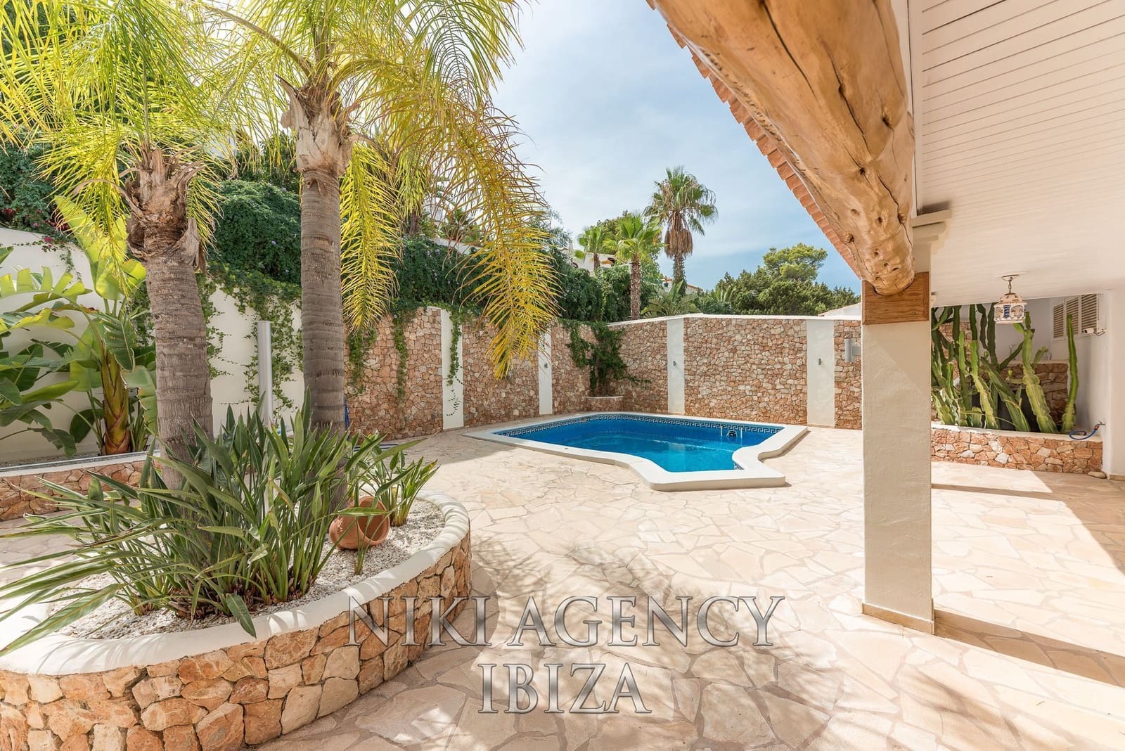 3 soverom Villa til salgs i Cala Vadella med svømmebasseng garasje - € 2 150 000 (Ref: 9828244)