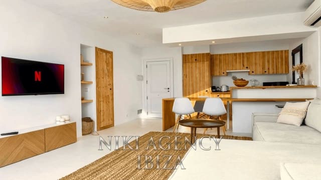 2 slaapkamer Appartement te koop in Cala Vadella, San Jose / Sant Josep de Sa Talaia met zwembad - € 495.000 (Ref: 9835161)