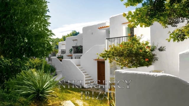2 slaapkamer Appartement te koop in Cala Vadella, San Jose / Sant Josep de Sa Talaia met zwembad - € 495.000 (Ref: 9835161)