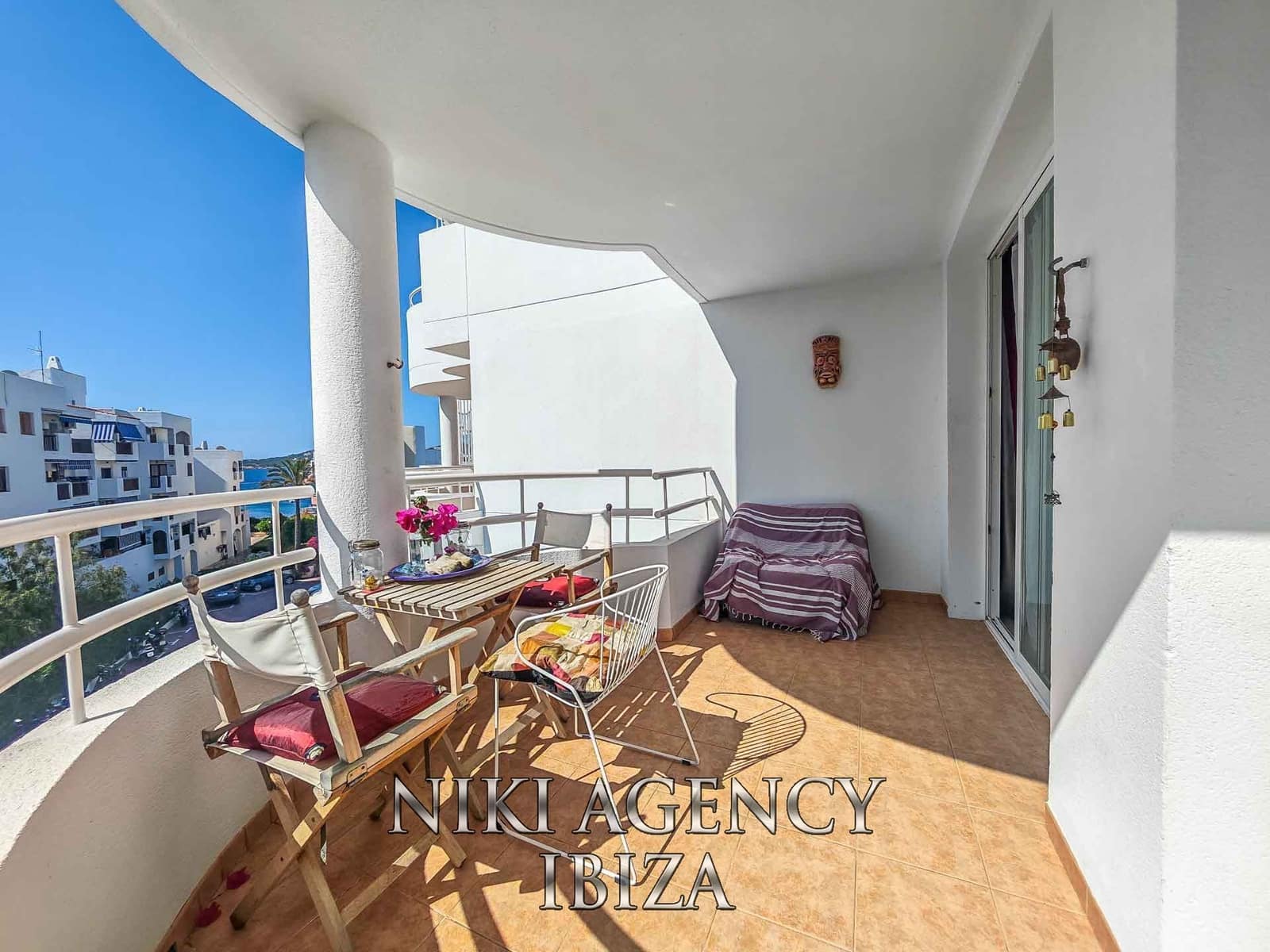 1 soverom Penthouse til salgs i Cala d'en Bou med svømmebasseng - € 330 000 (Ref: 9875642)